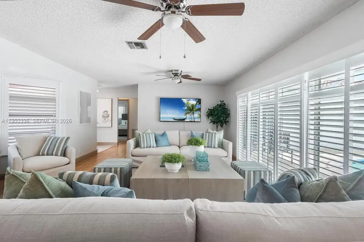 1500 NW 45th St, Pompano Beach FL 33064 photo 2