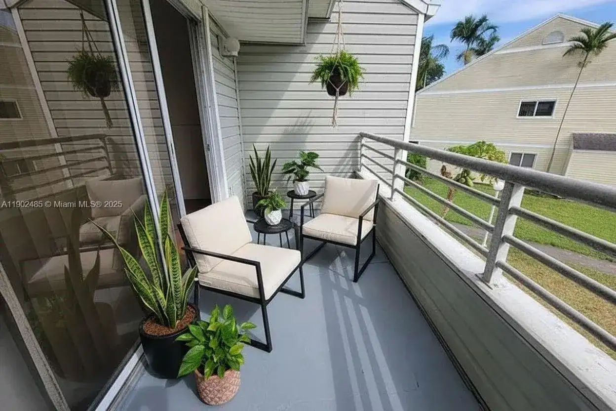 3453 NW 44th St # 201, Oakland Park FL 33309 photo 3