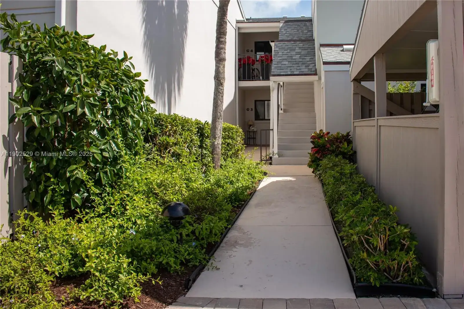 2165 Galleon Dr # G3, Vero Beach FL 32963 photo 2