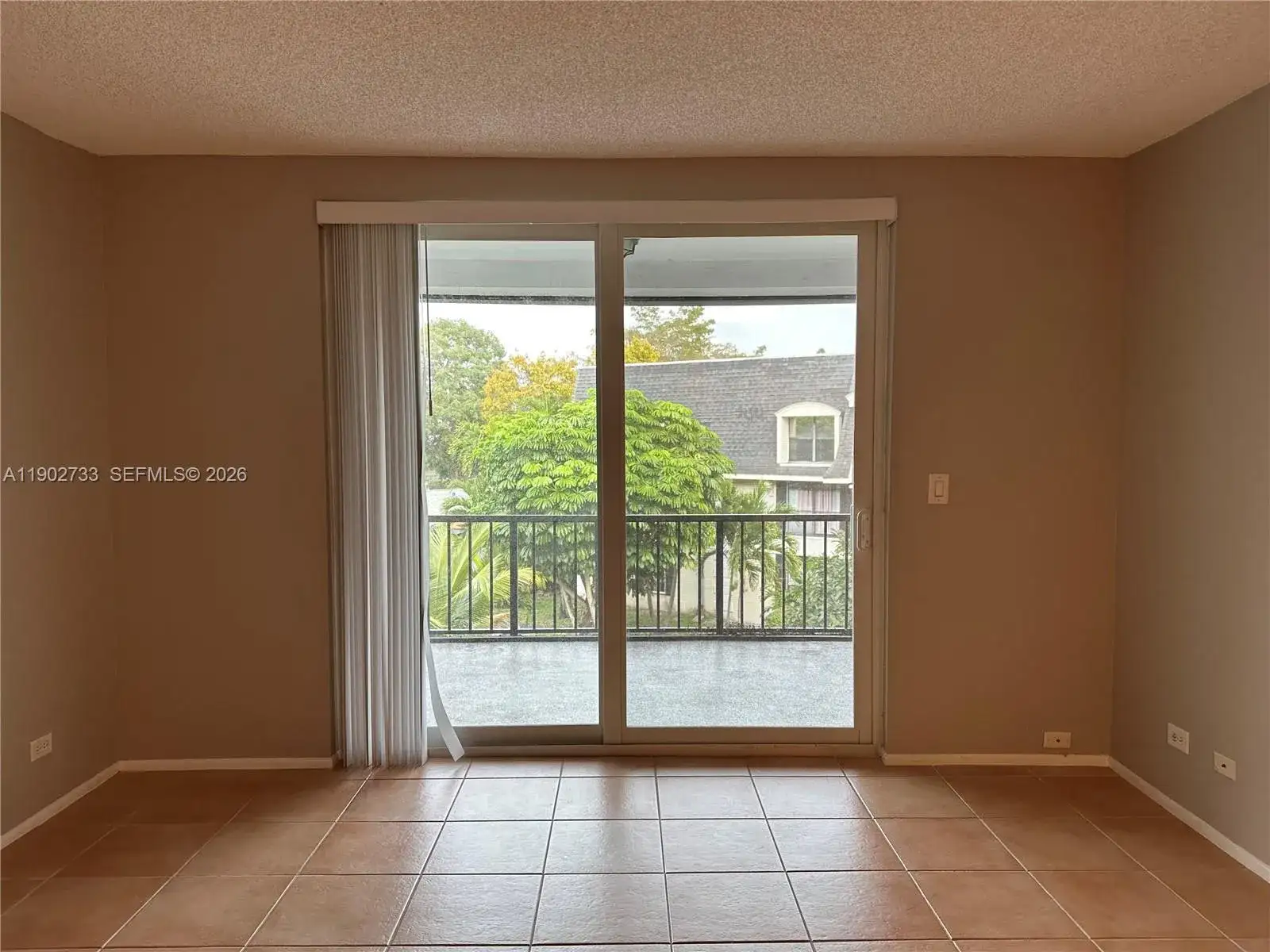 3650 Inverrary Dr # G, Lauderhill FL 33319 photo 3