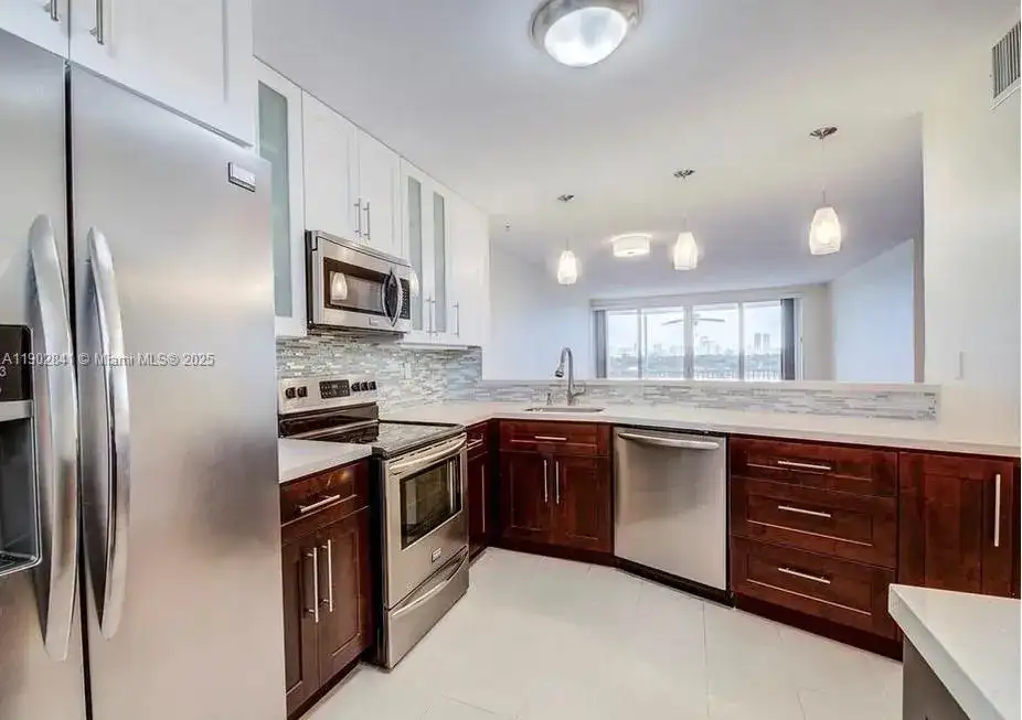 1780 NE 191st St # 2, Miami FL 33179 photo 3