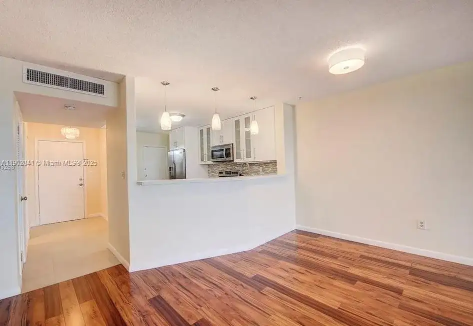 1780 NE 191st St # 2, Miami FL 33179 photo 5