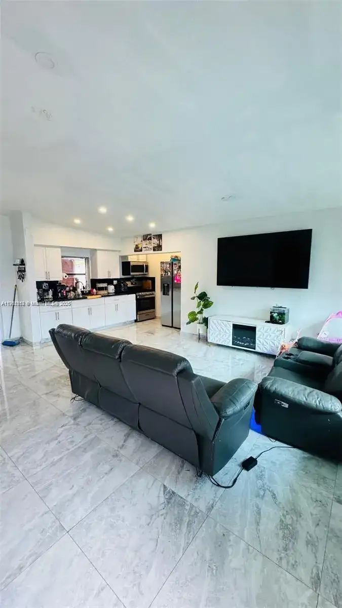 26980 SW 143rd Pl, Homestead FL 33032 photo 3
