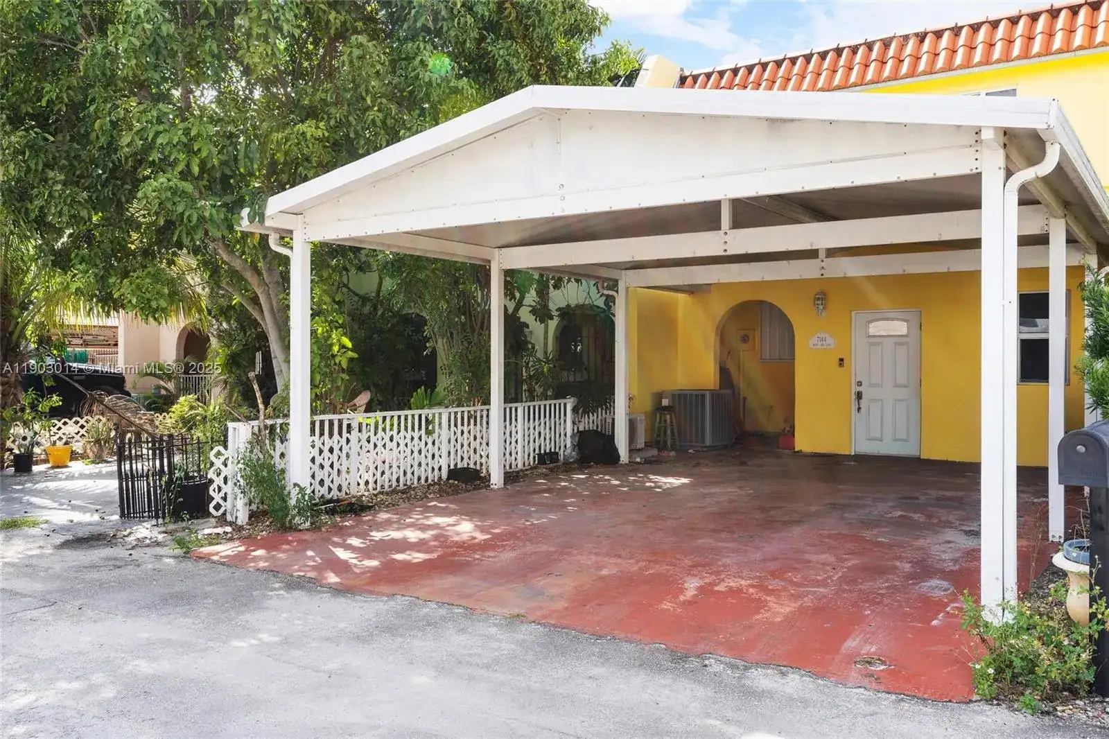 7144 W 2nd Ln, Hialeah FL 33014 photo 4