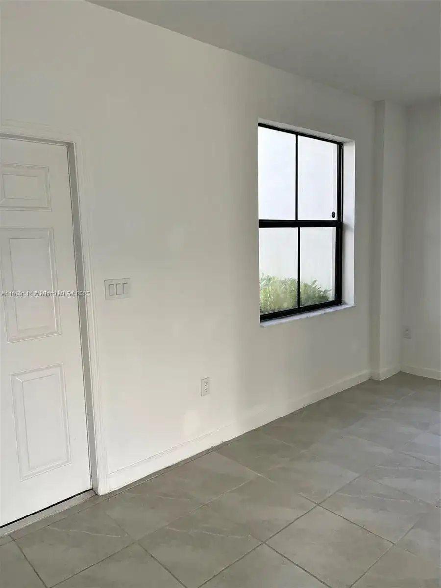 10030 SW 228th Ter, Miami FL 33190 photo 2