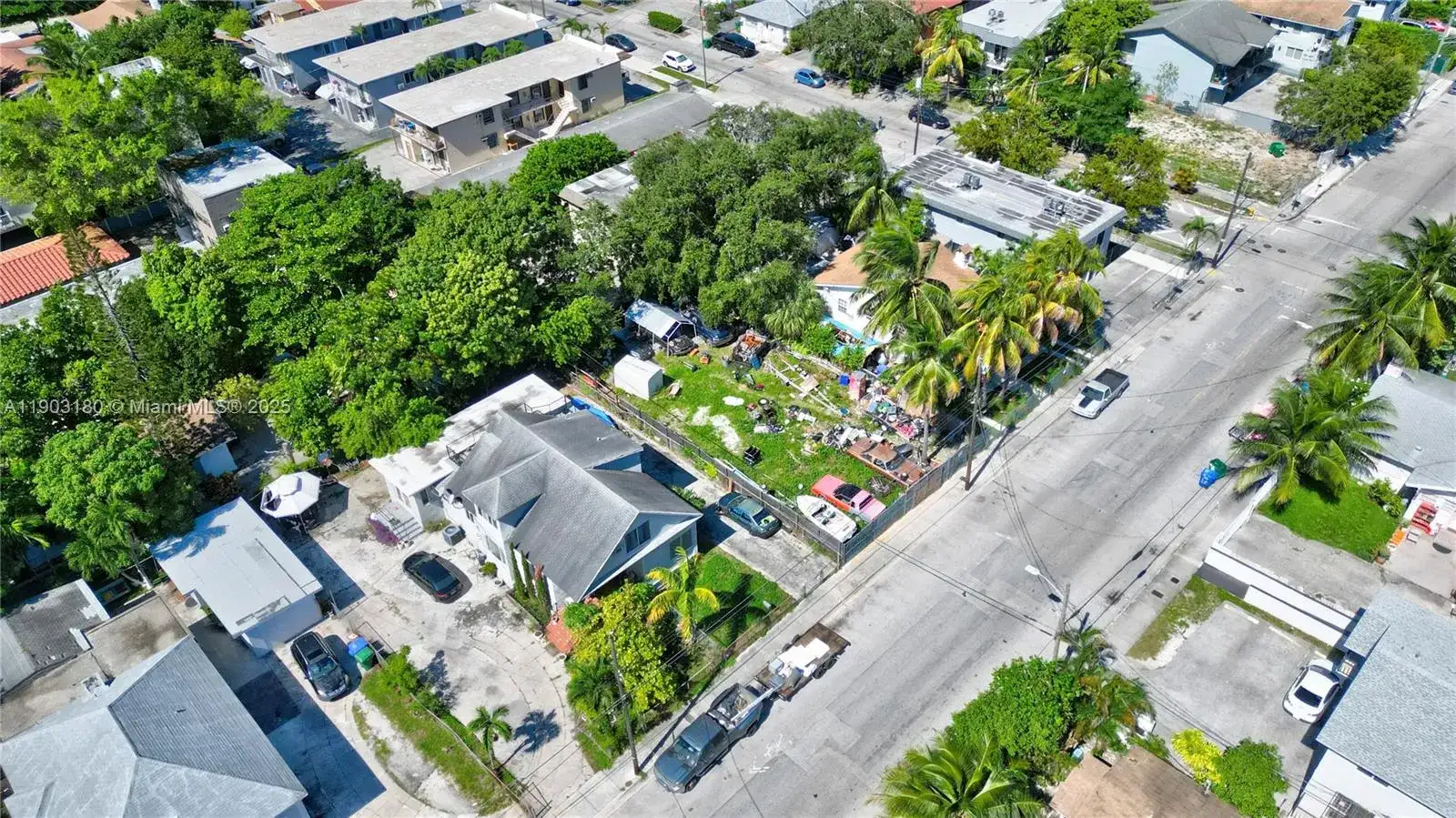428 NW 10th Ave, Miami FL 33128 photo 3