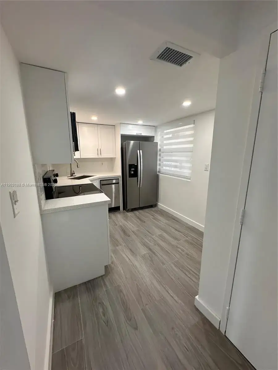 7705 SW 86th St # 315, Miami FL 33143 photo 3