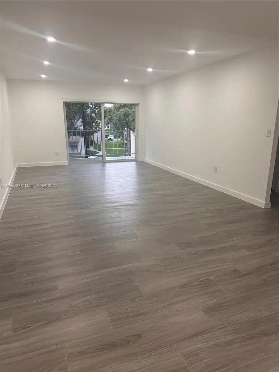 7705 SW 86th St # 315, Miami FL 33143 photo 5