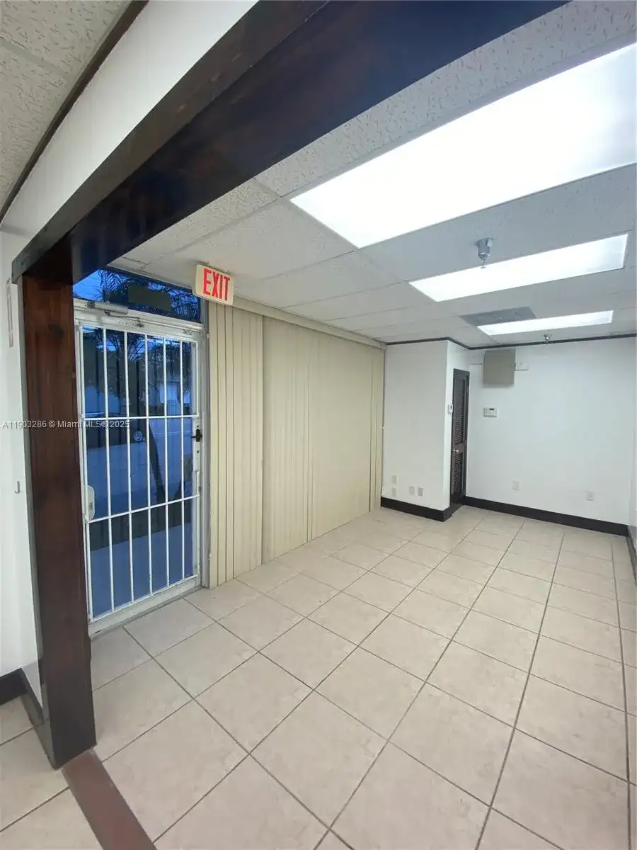 8202 NW 70th St # 6994, Medley FL 33195 photo 4