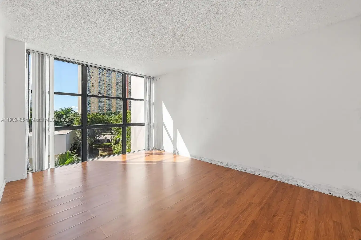 17021 N Bay Rd # 516, Sunny Isles Beach FL 33160 photo 5