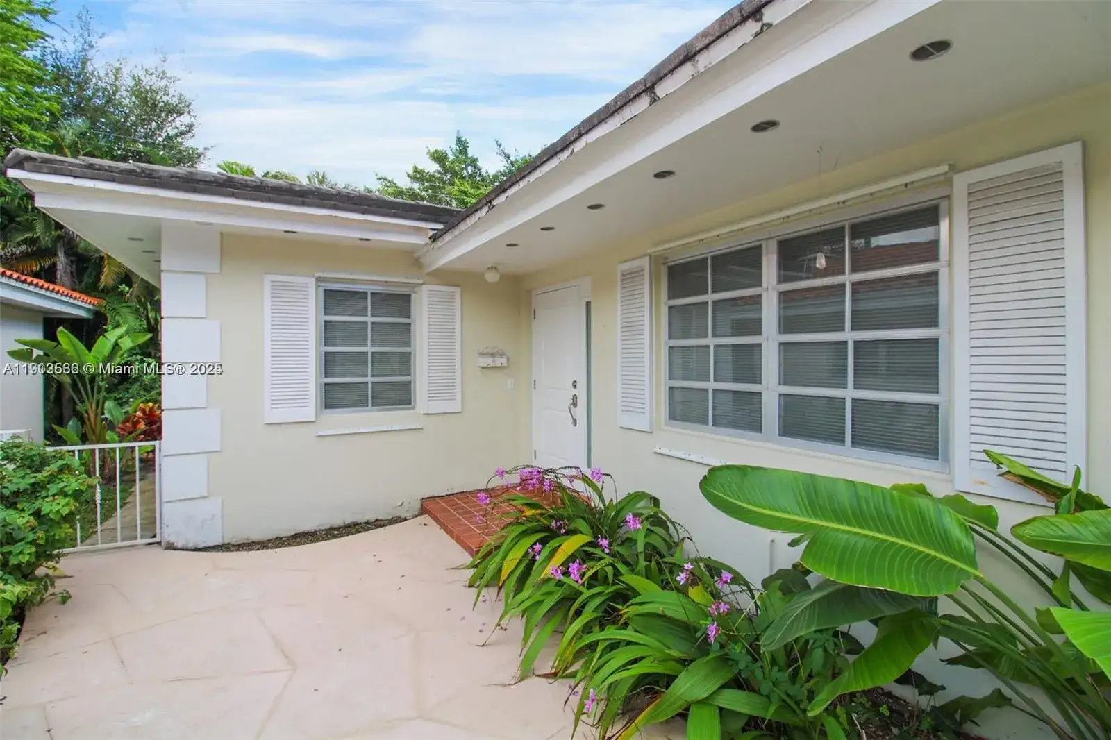 4241 Red Rd, Coral Gables FL 33134 photo 2
