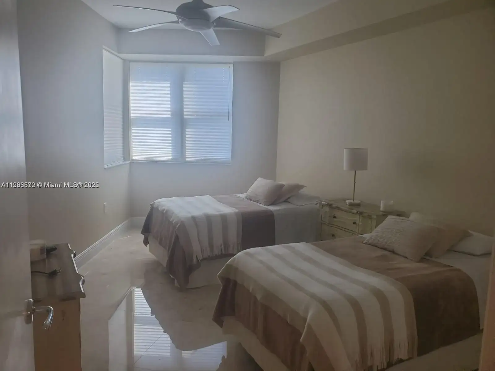 19900 E Country Club Dr # 607, Aventura FL 33180 photo 5
