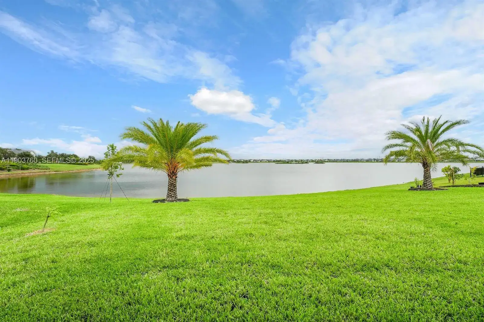601 Hookline Cir, Loxahatchee FL 33470 photo 2