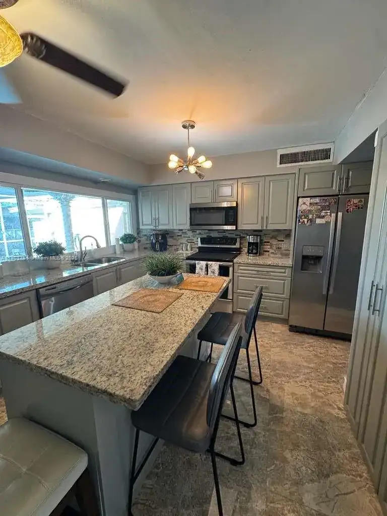 6391 SW 34th St, Miramar FL 33023 photo 3