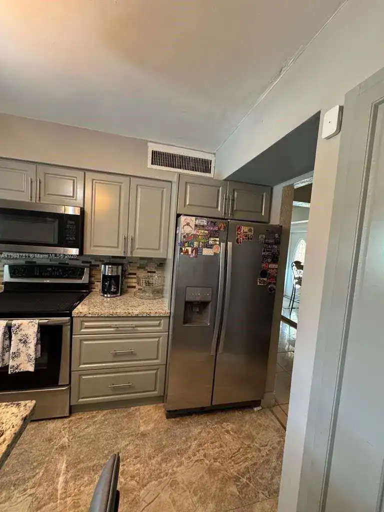 6391 SW 34th St, Miramar FL 33023 photo 4