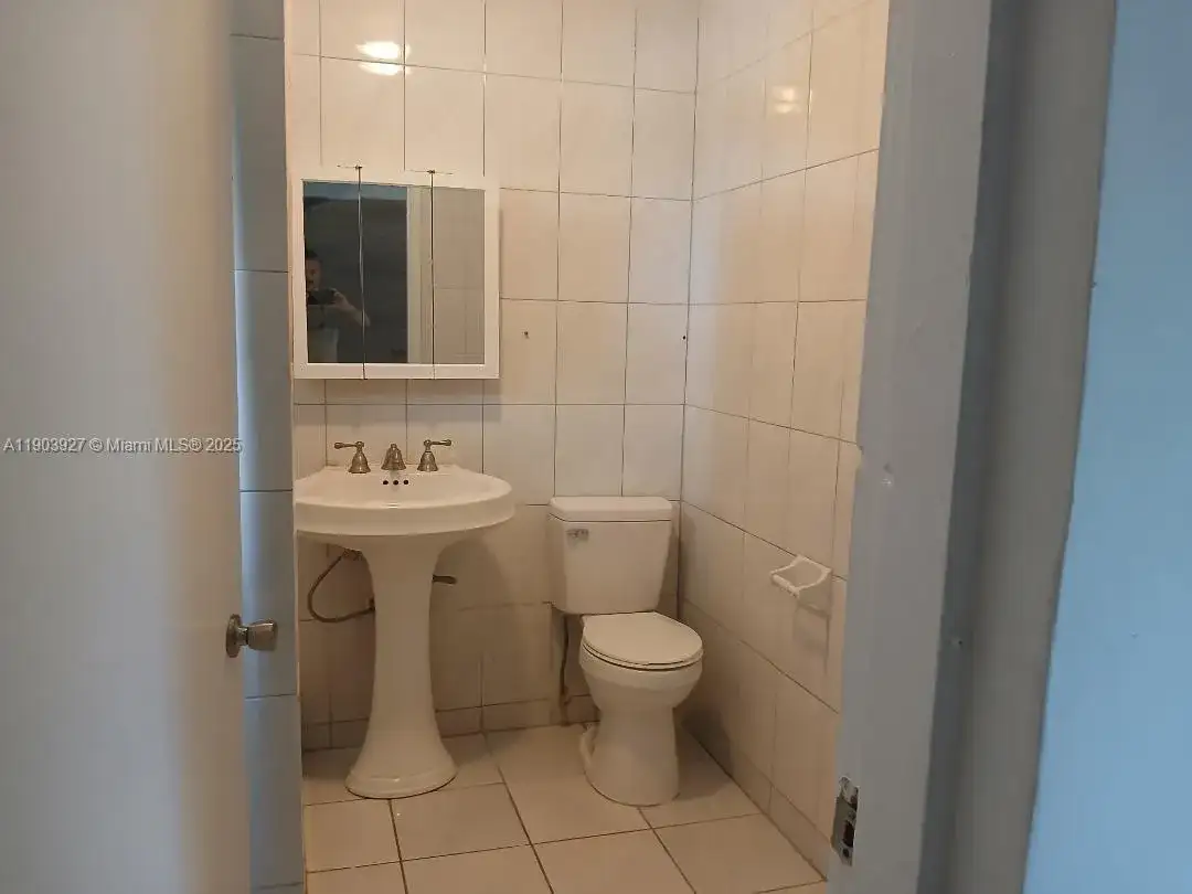1535 NW 85th St, Miami FL 33147 photo 3