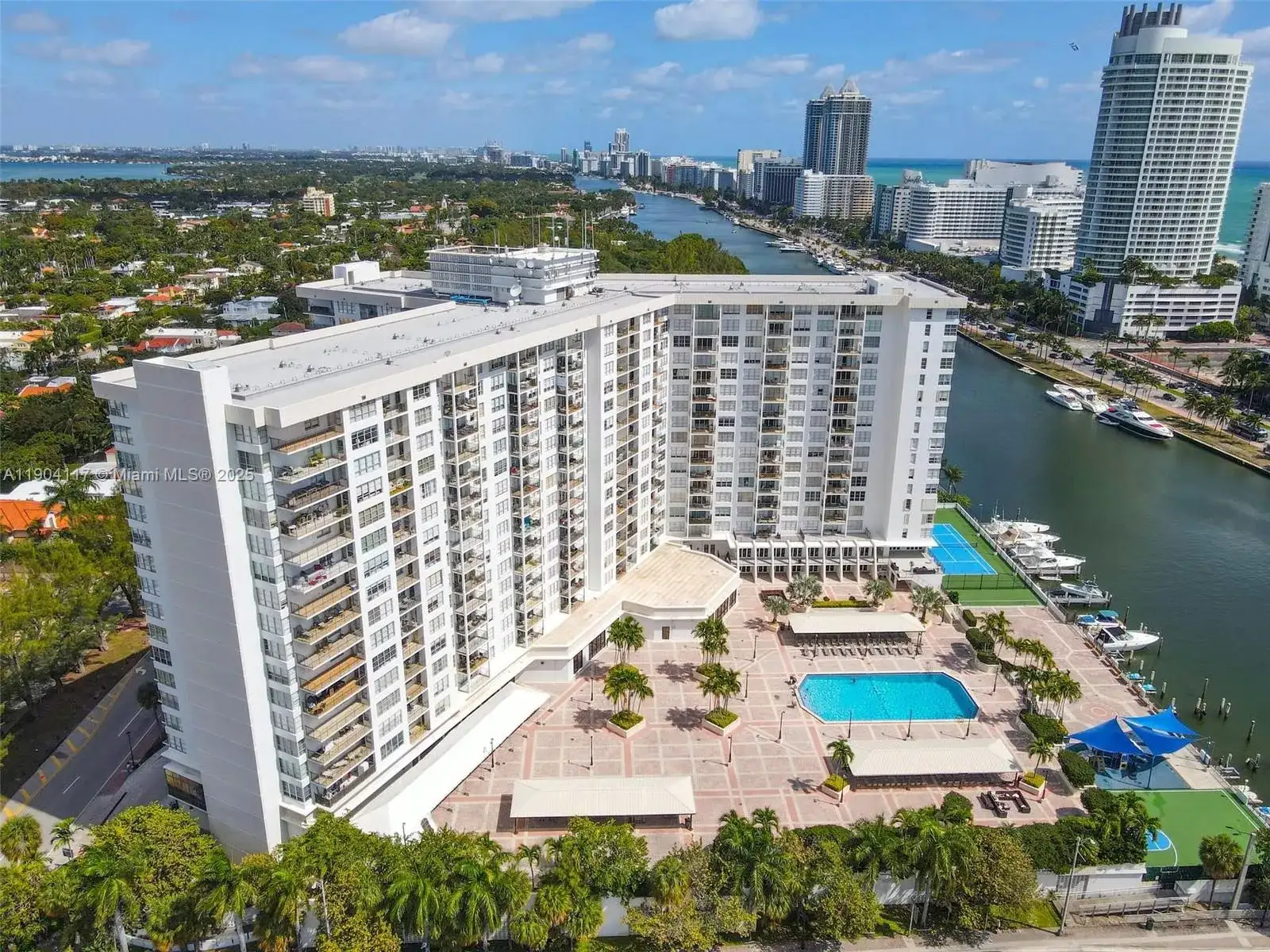 4101 Pine Tree Dr, Miami Beach FL 33140 photo 2