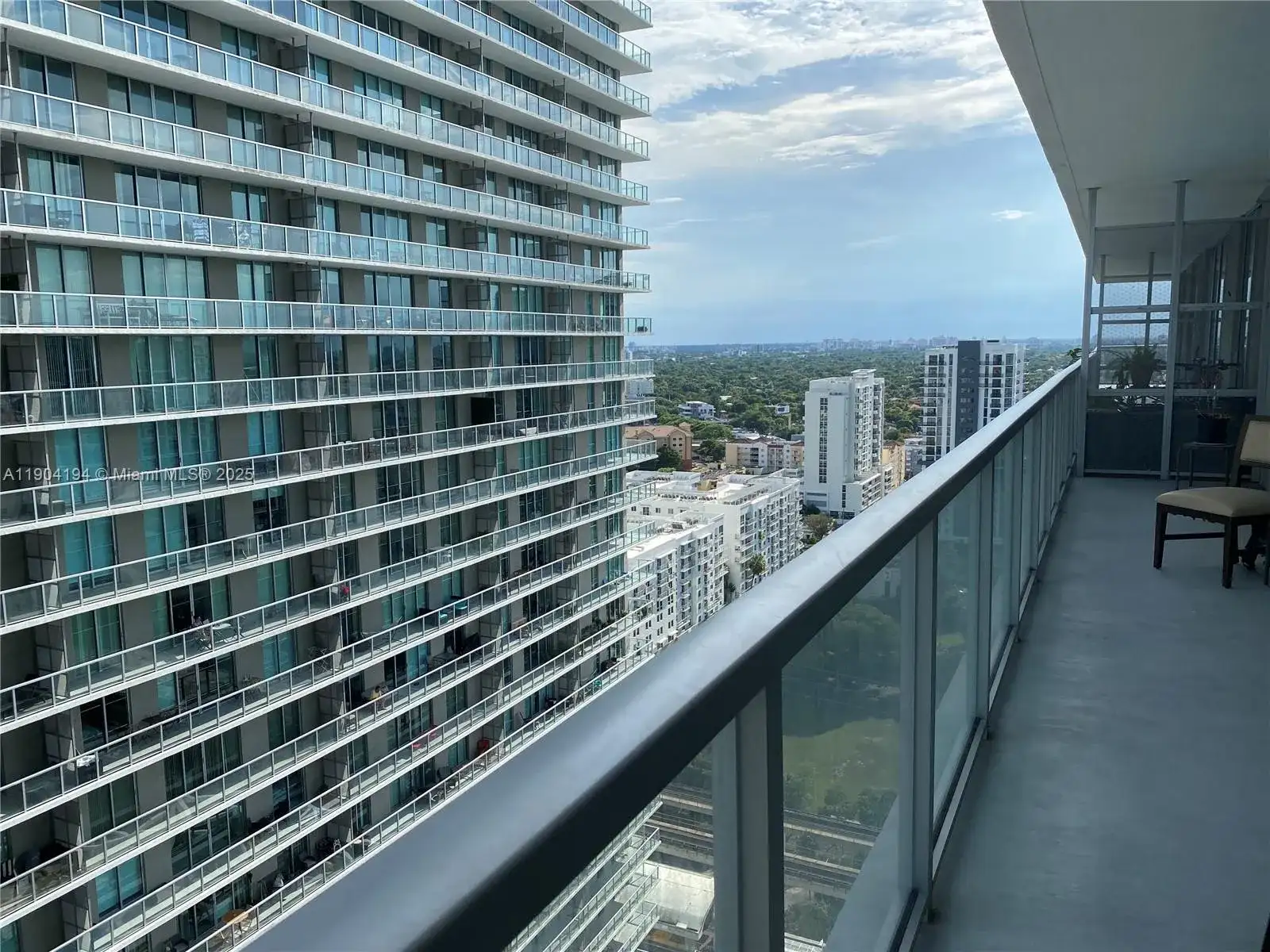 1111 SW 1st Ave, Miami FL 33130 photo 2
