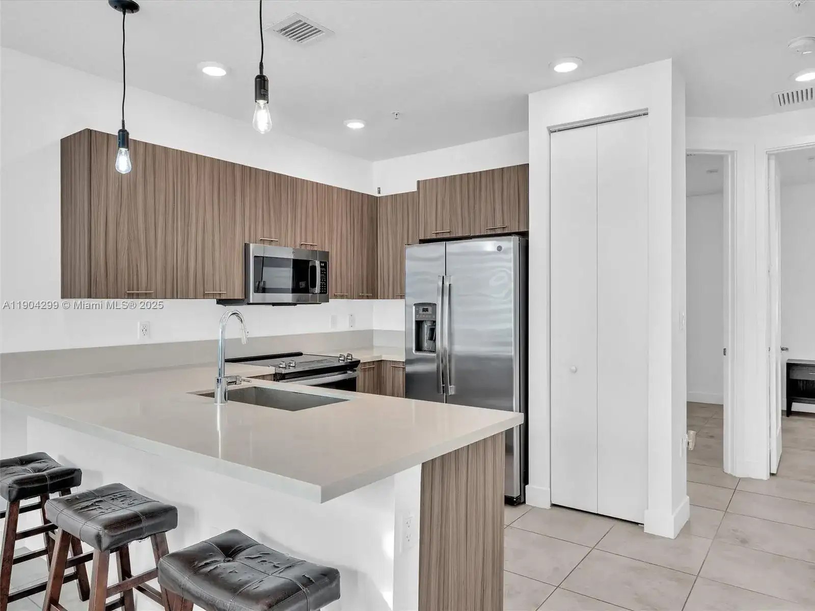 6410 NW 102nd Path # 302, Doral FL 33178 photo 3