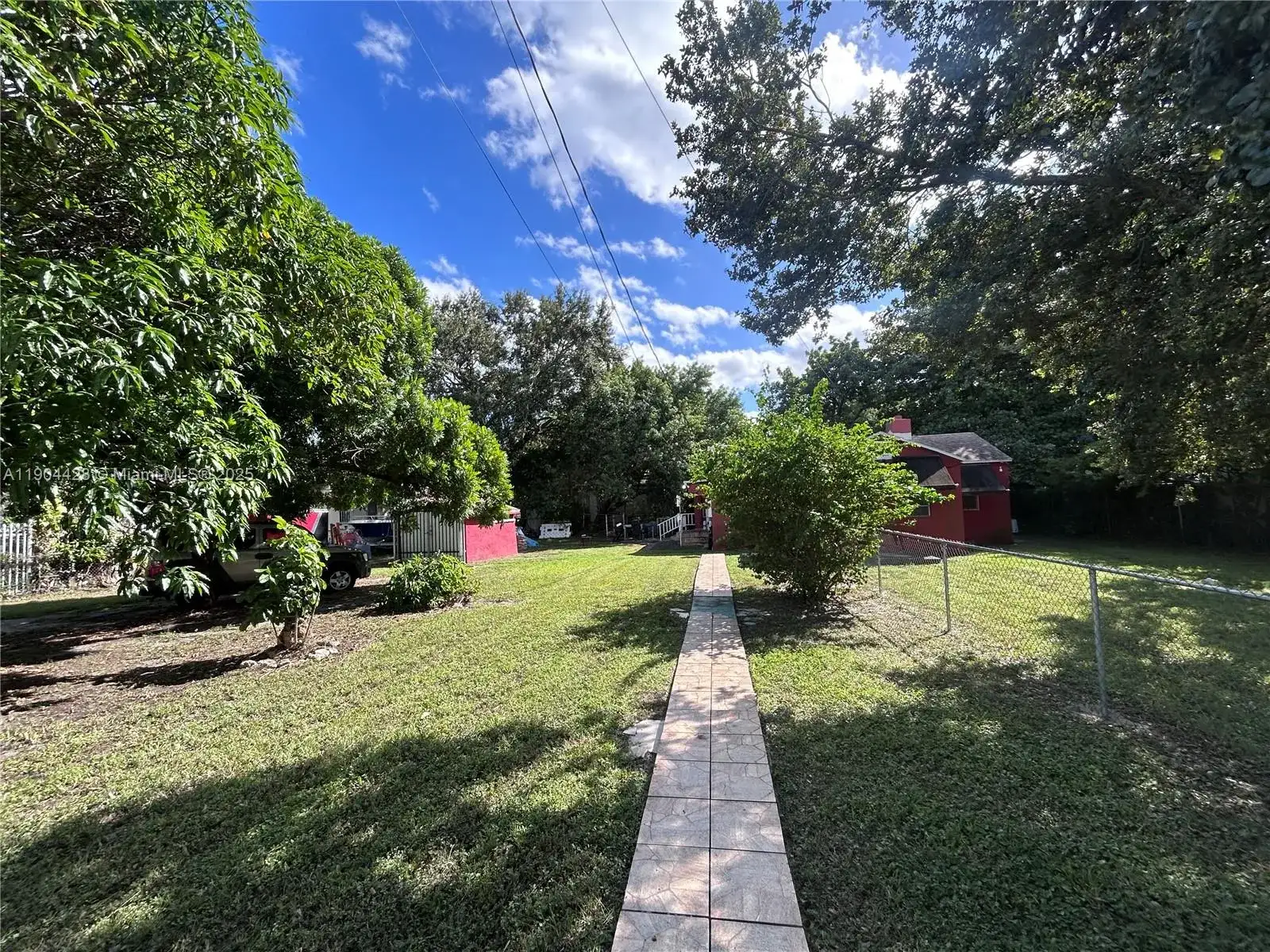 1452 NW 41st St, Miami FL 33142 photo 3