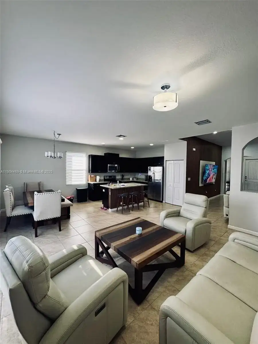 11866 SW 253rd Ter, Homestead FL 33032 photo 4