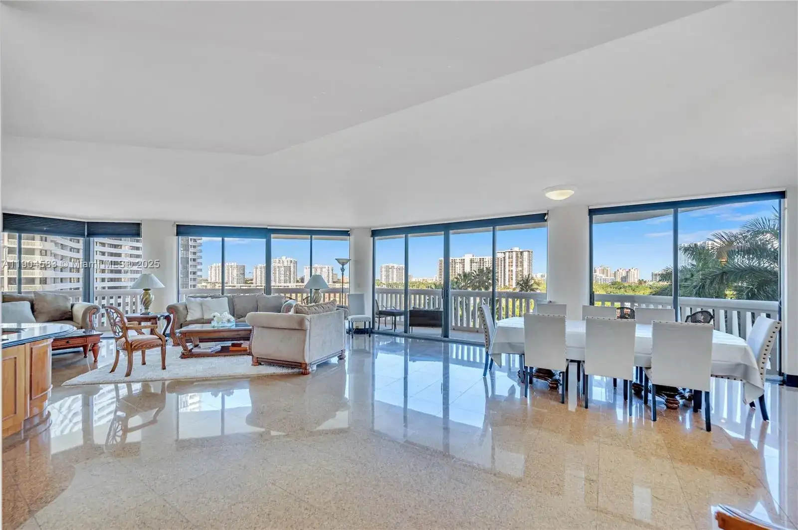 2000 Island Blvd # 806, Aventura FL 33160 photo 2
