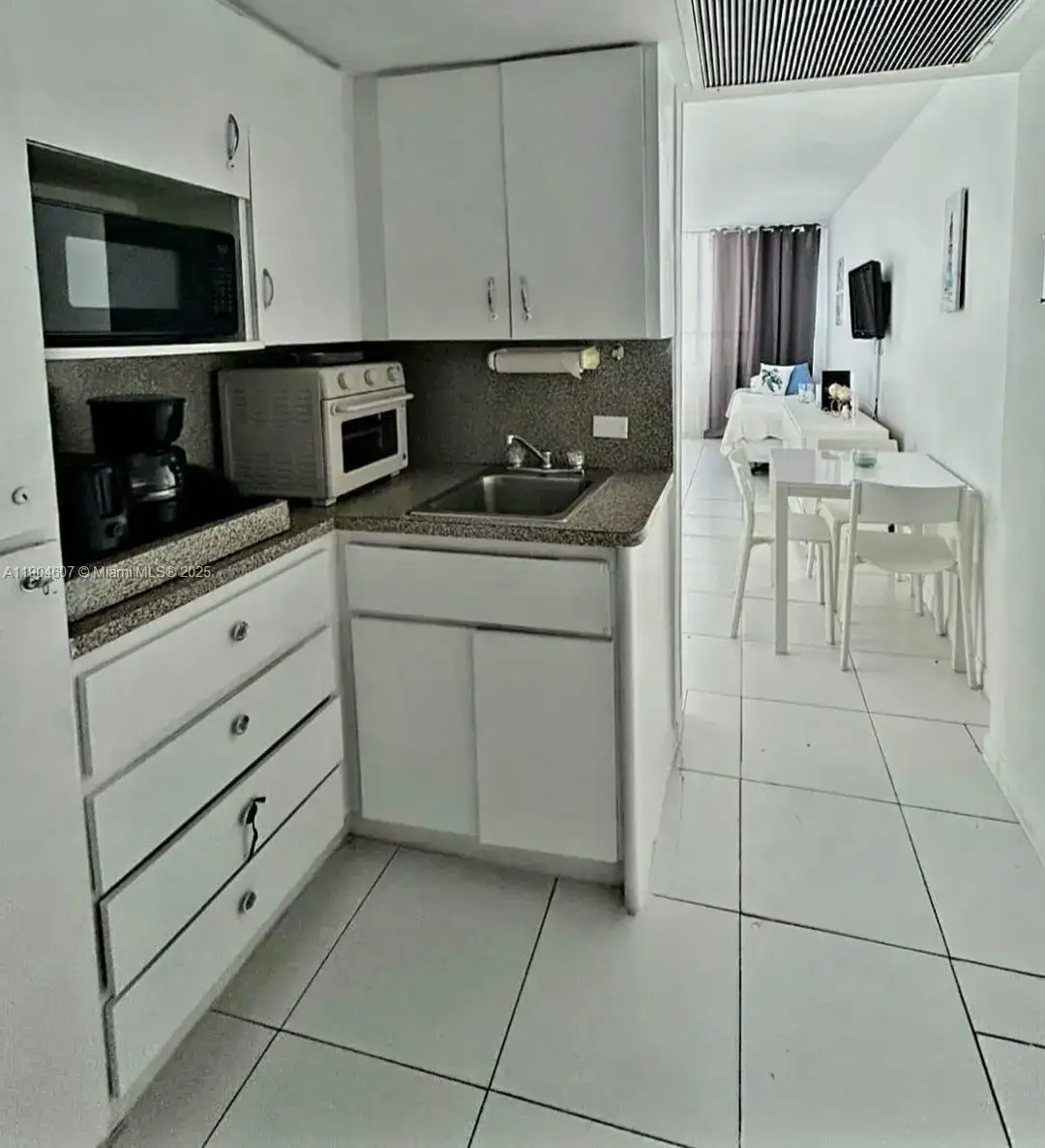 5445 Collins Ave # 617, Miami Beach FL 33140 photo 5