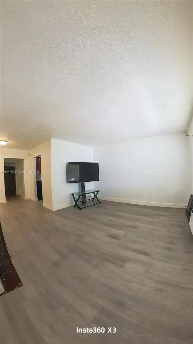 100 NW 204th St # 19, Miami Gardens FL 33169 photo 2
