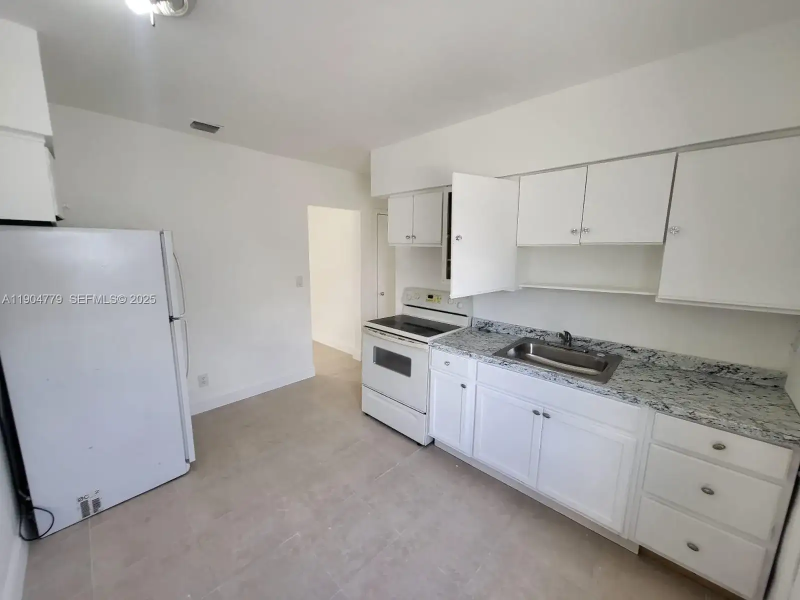 640 - 642 NW 77th St, Miami FL 33150 photo 3
