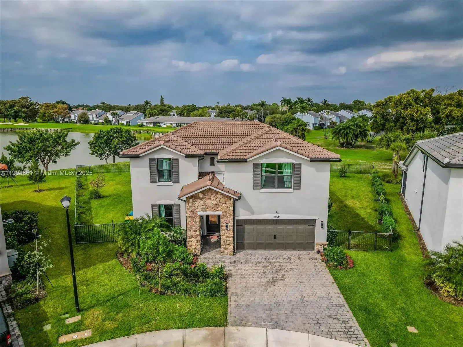 8152 NW 78th St, Tamarac FL 33321 photo 5