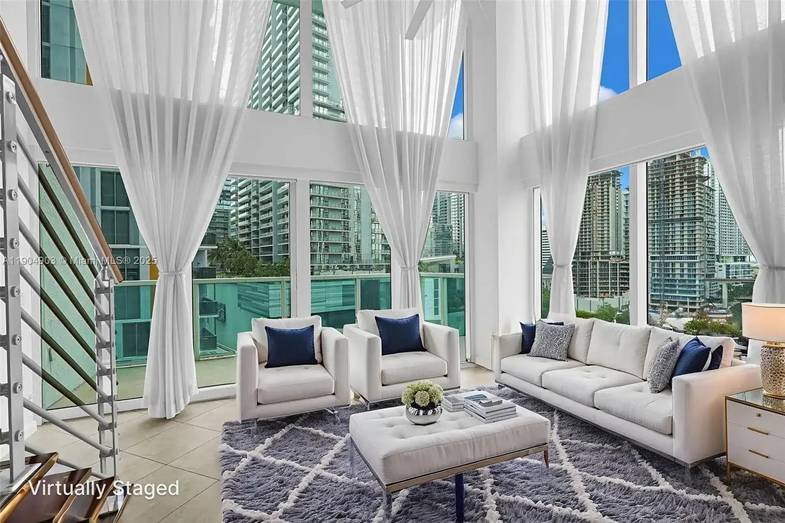 41 SE 5th St # 816, Miami FL 33131 photo 4