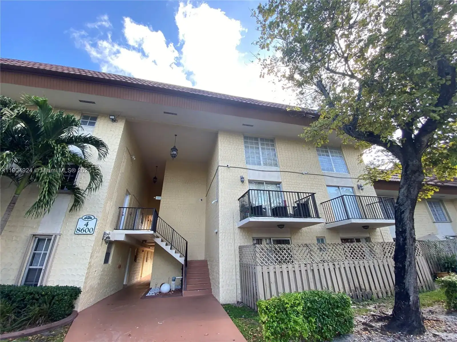 8600 SW 109th Ave # 211, Miami FL 33173 photo 2