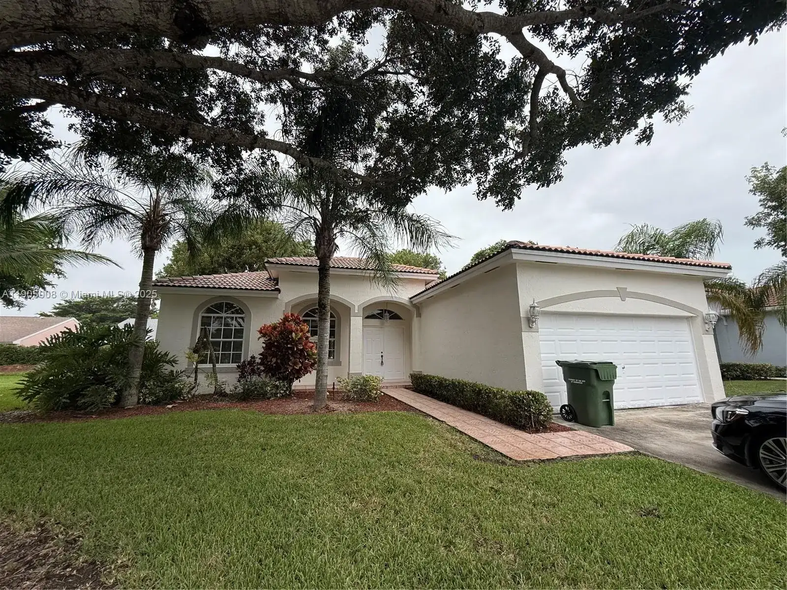 540 SE 23rd Ln, Homestead FL 33033 photo 2