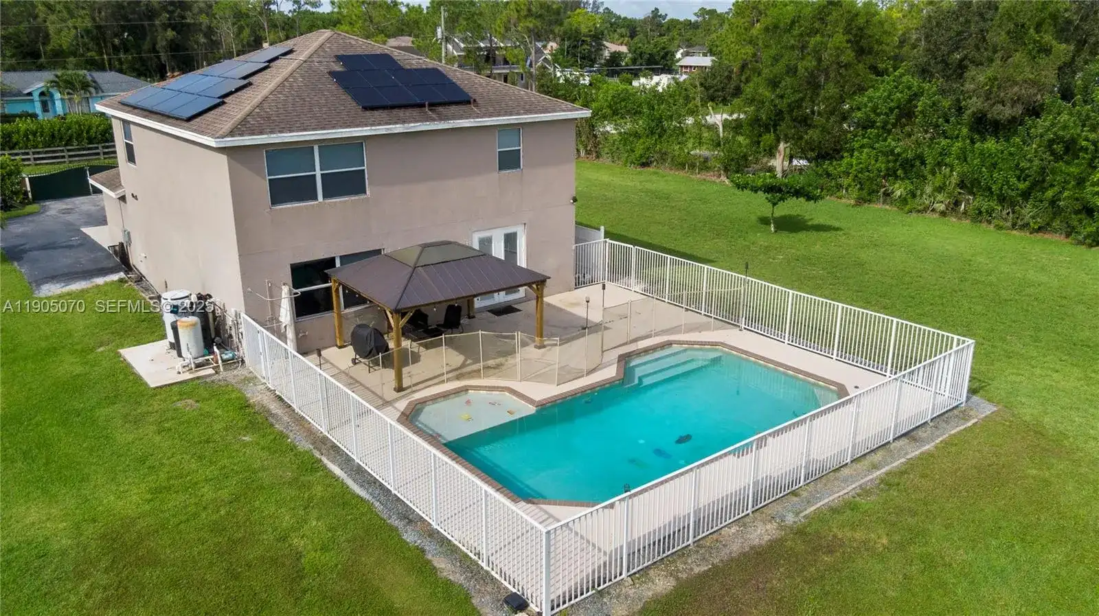 17125 N 35th Pl N, Loxahatchee FL 33470 photo 4