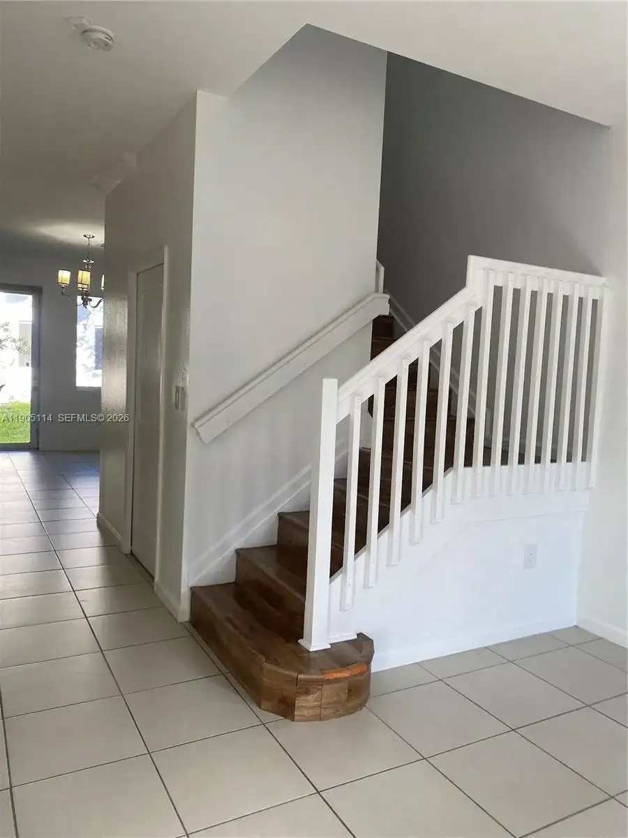 21479 NW 14th Ct, Miami Gardens FL 33169 photo 4