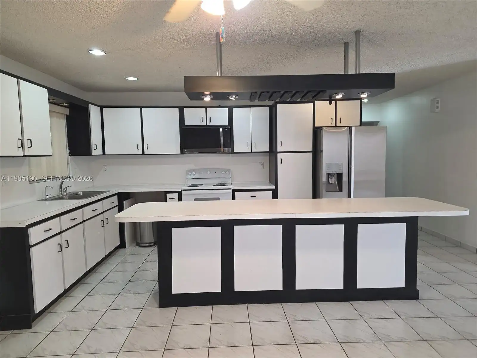 2231 SW 14th St # 2231, Miami FL 33145 photo 2