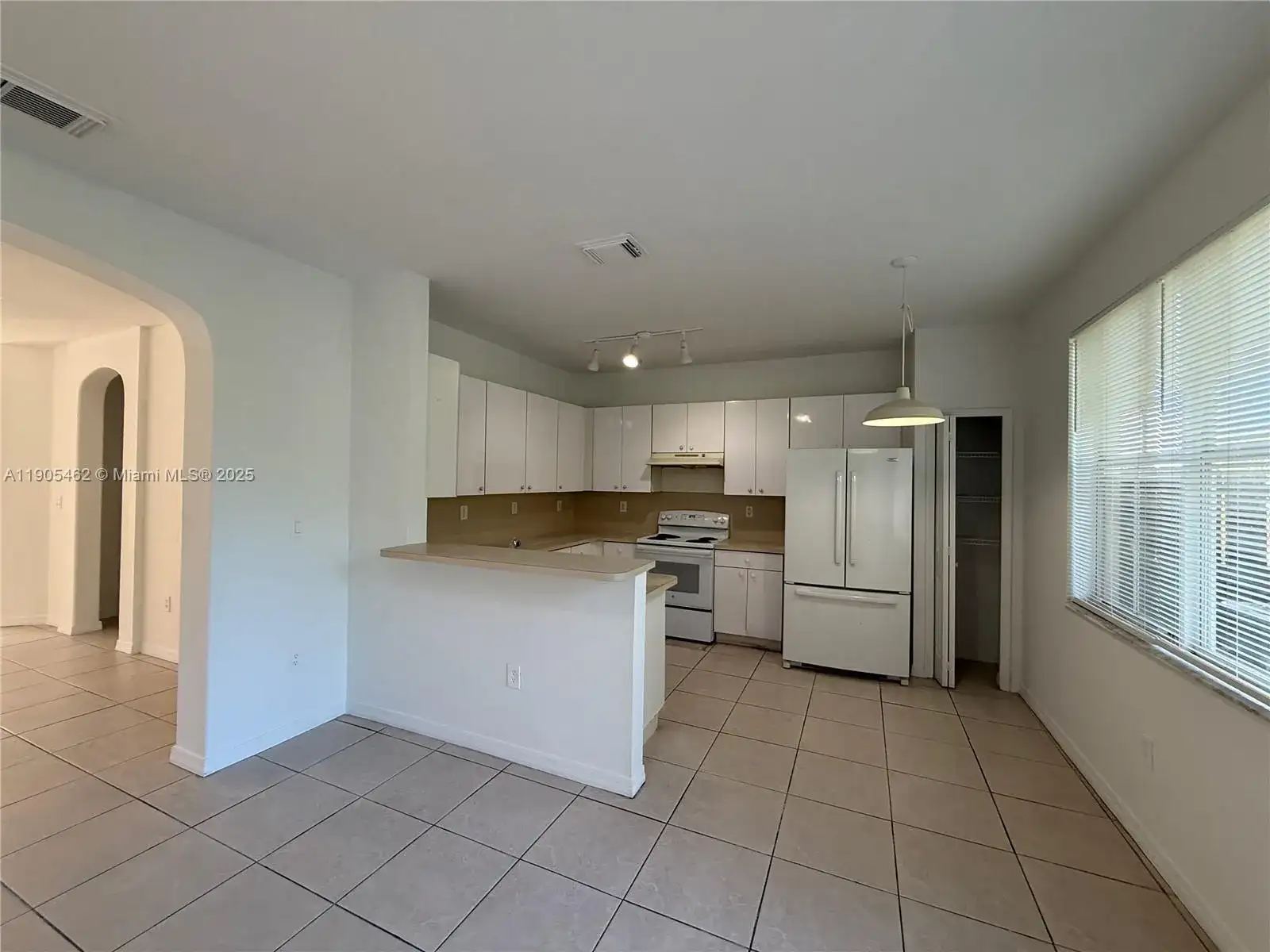 7978 SW 166th Pl, Miami FL 33193 photo 2