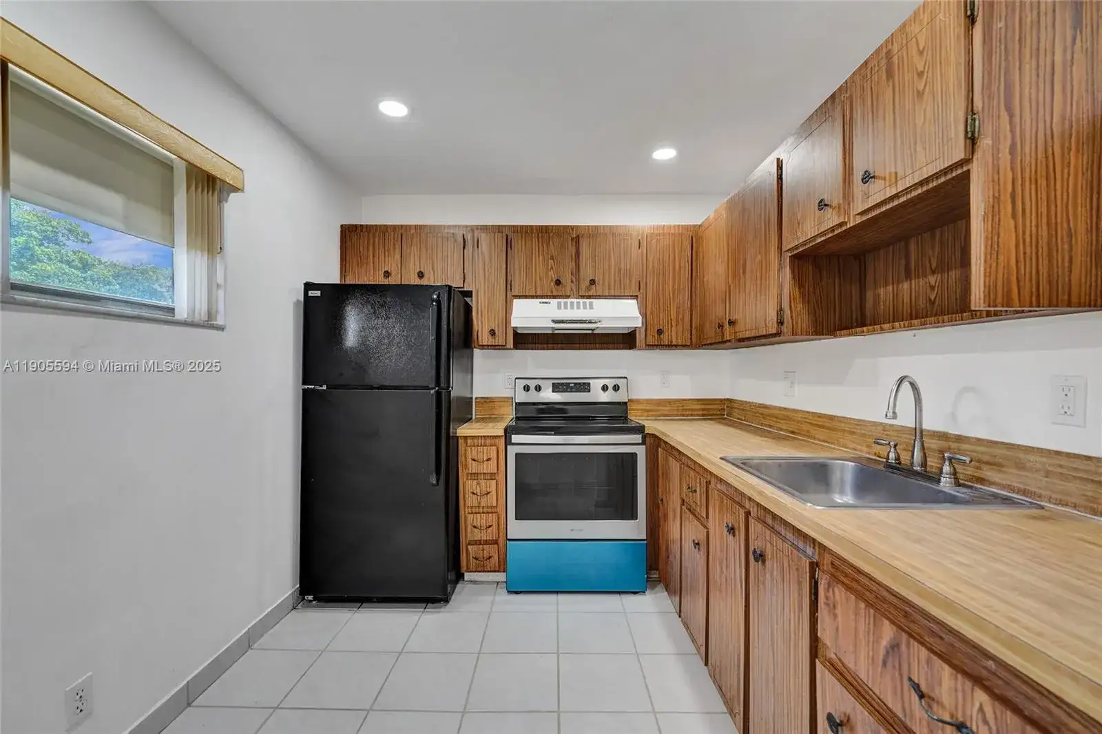 7541 NW 16th St # 1310, Plantation FL 33313 photo 2