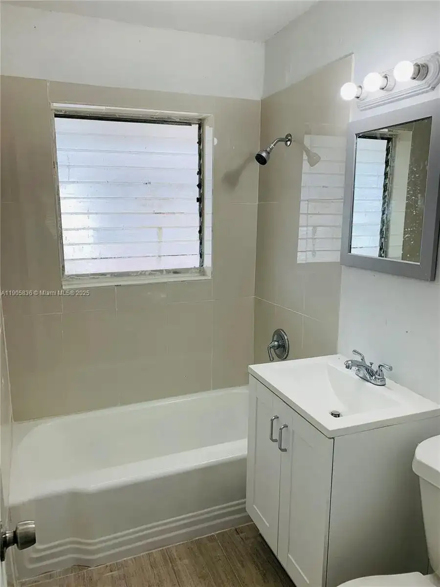 738 NE 86th St # 8, Miami FL 33138 photo 5