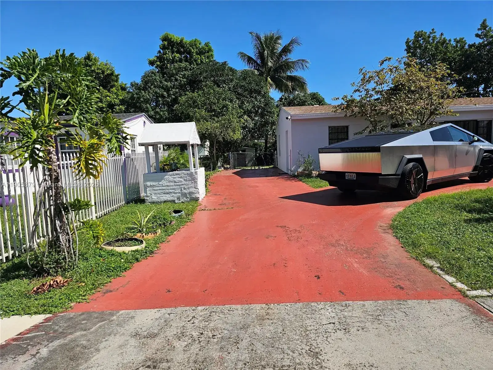 16145 NW 29th Ave, Miami Gardens FL 33054 photo 2