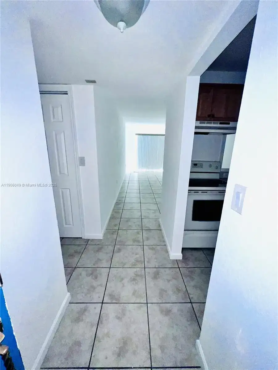 12290 NE 11th Ct # 305, North Miami FL 33161 photo 3