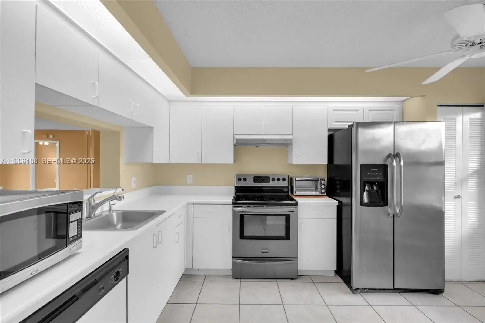 550 SW 137th Ave # 208L, Pembroke Pines FL 33027 photo 2