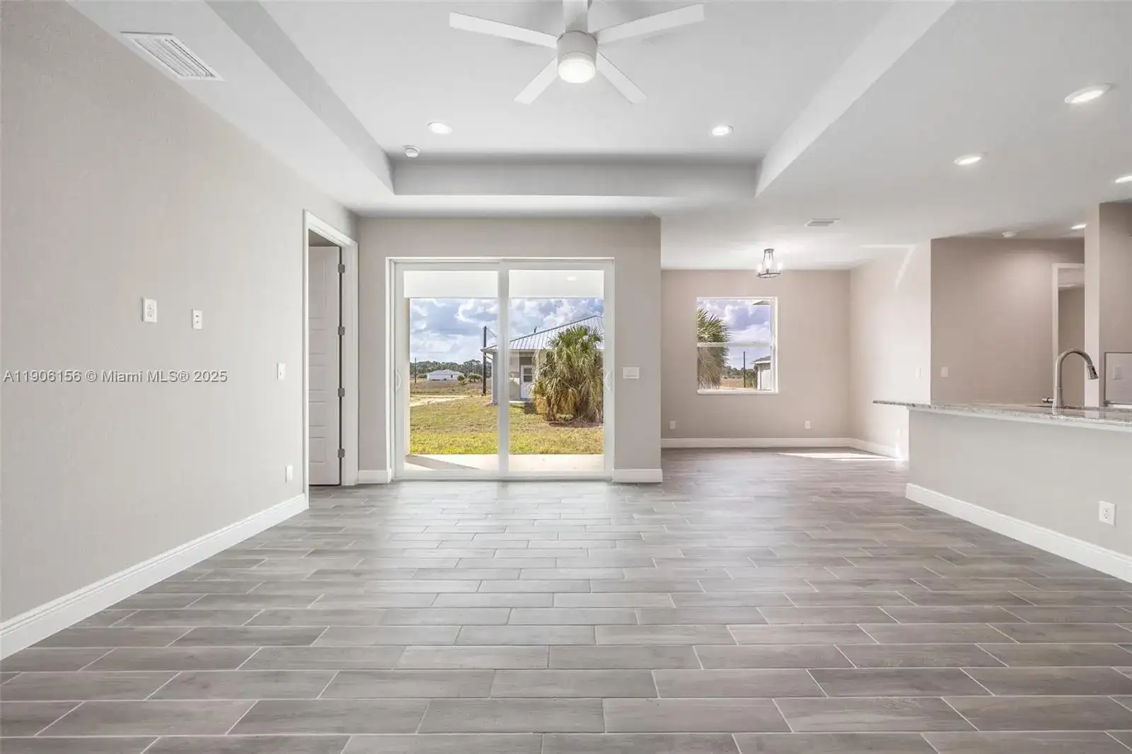 626 Royce, La Belle FL 33935 photo 4