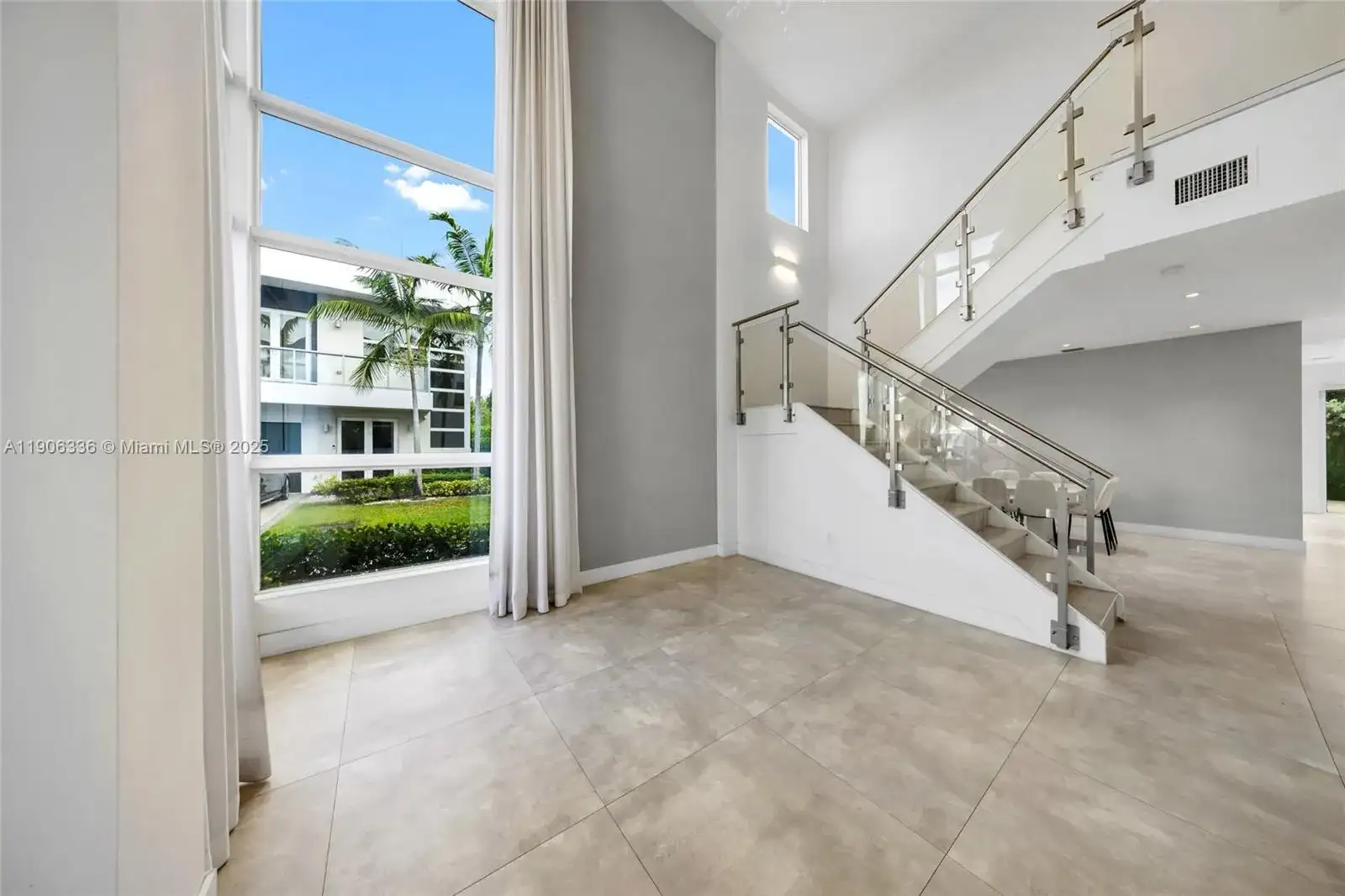 7541 NW 97th Ct, Doral FL 33178 photo 3