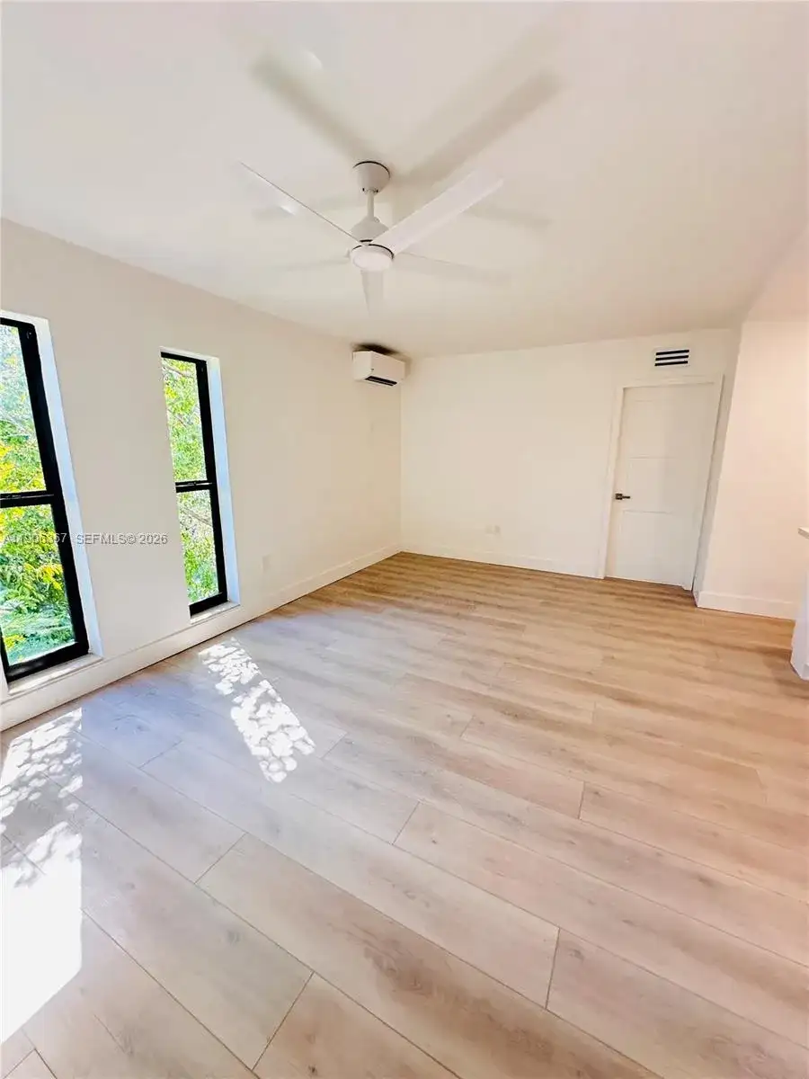 5991 SW 76th # C4, South Miami FL 33143-5167 photo 2
