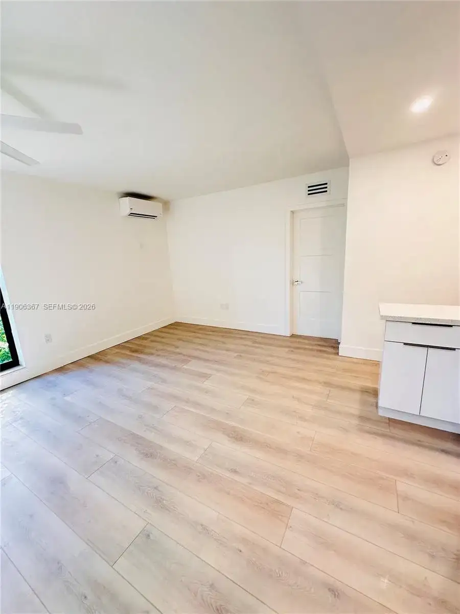 5991 SW 76th # C4, South Miami FL 33143-5167 photo 4