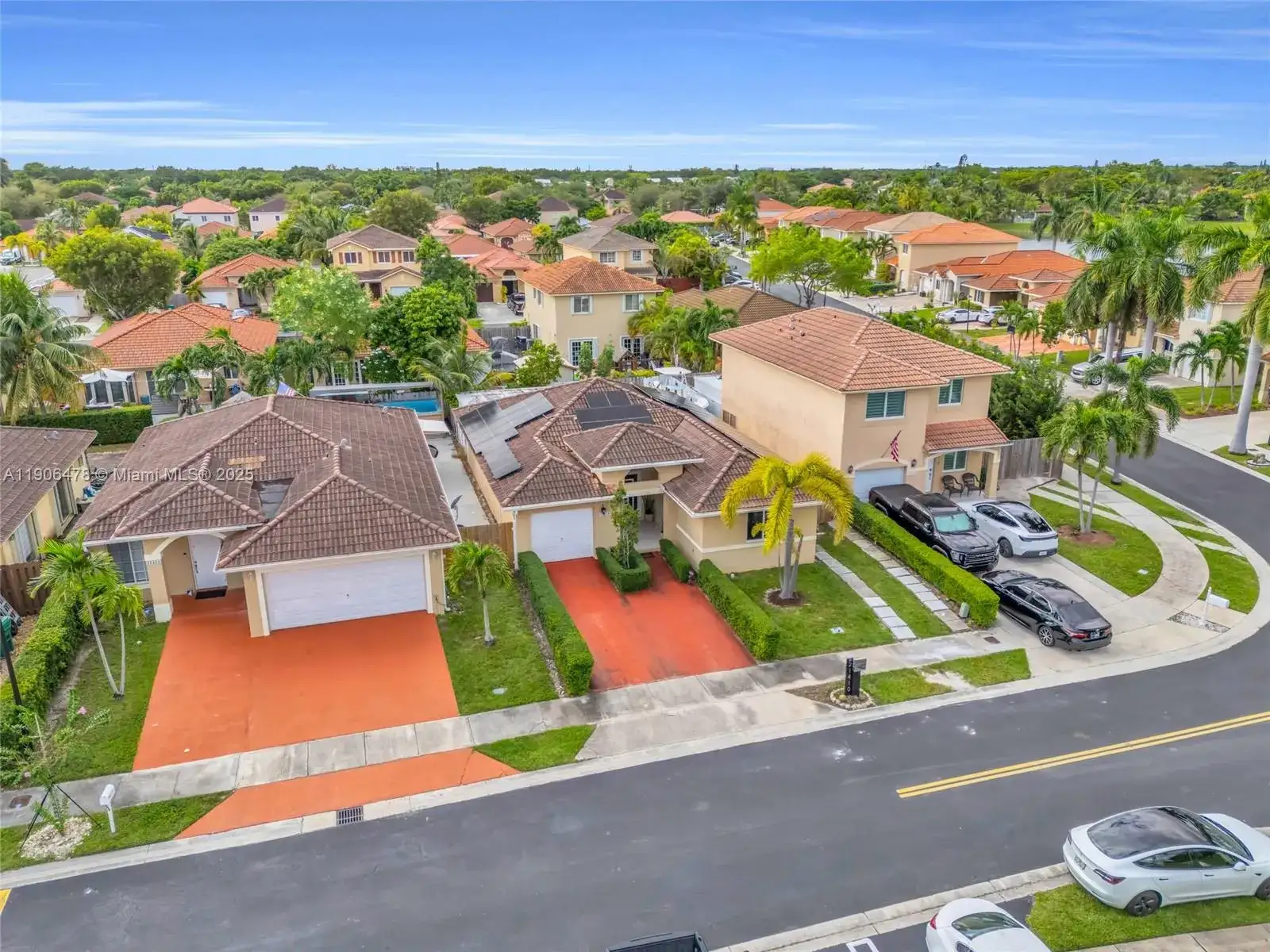 21410 SW 89th Ct, Cutler Bay FL 33189 photo 4