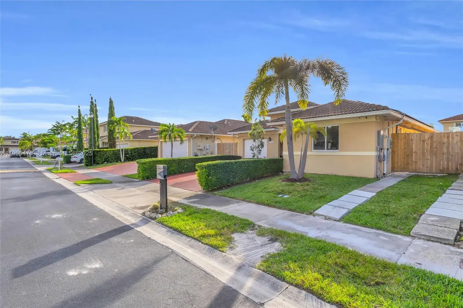 21410 SW 89th Ct, Cutler Bay FL 33189 photo 5
