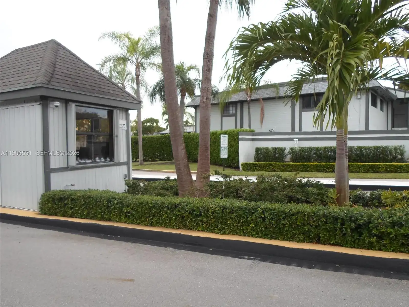 20760 NE 4th Ct # 201, Miami FL 33179 photo 2