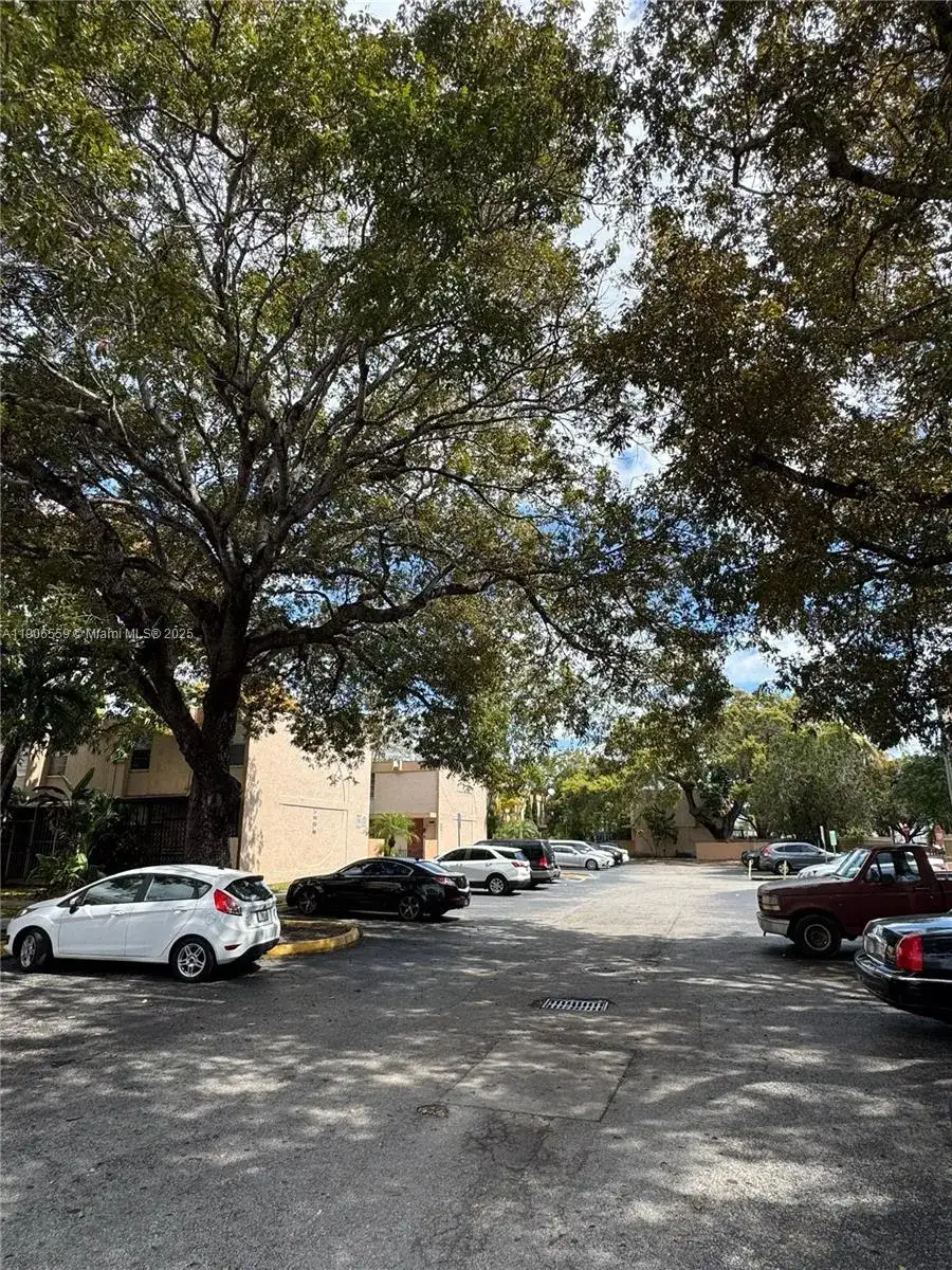 6007 SW 69th St # 74, South Miami FL 33143 photo 3
